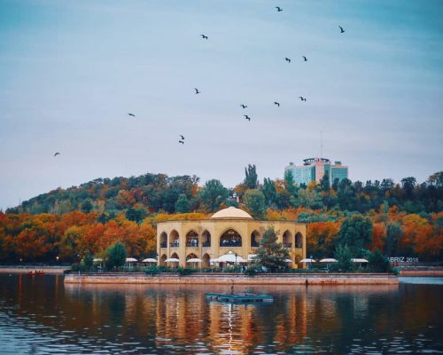 Iran-palace-lake-Elgoli