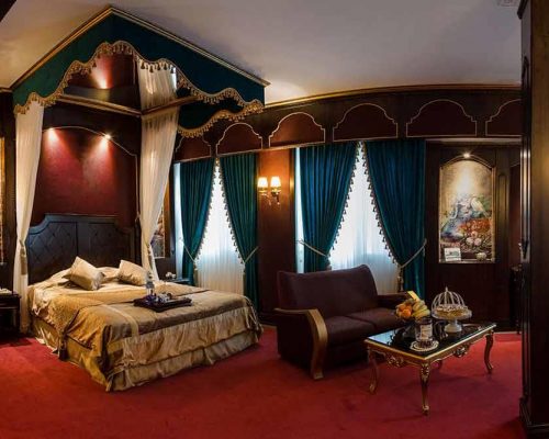 Alaedin-Travel-Agency-Mashhad-Ghasr-Almas-Hotel-Ghajar-Double-Room