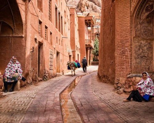 A-Day-Trip-from-Kashan-to-Abyaneh-&-Natanz
