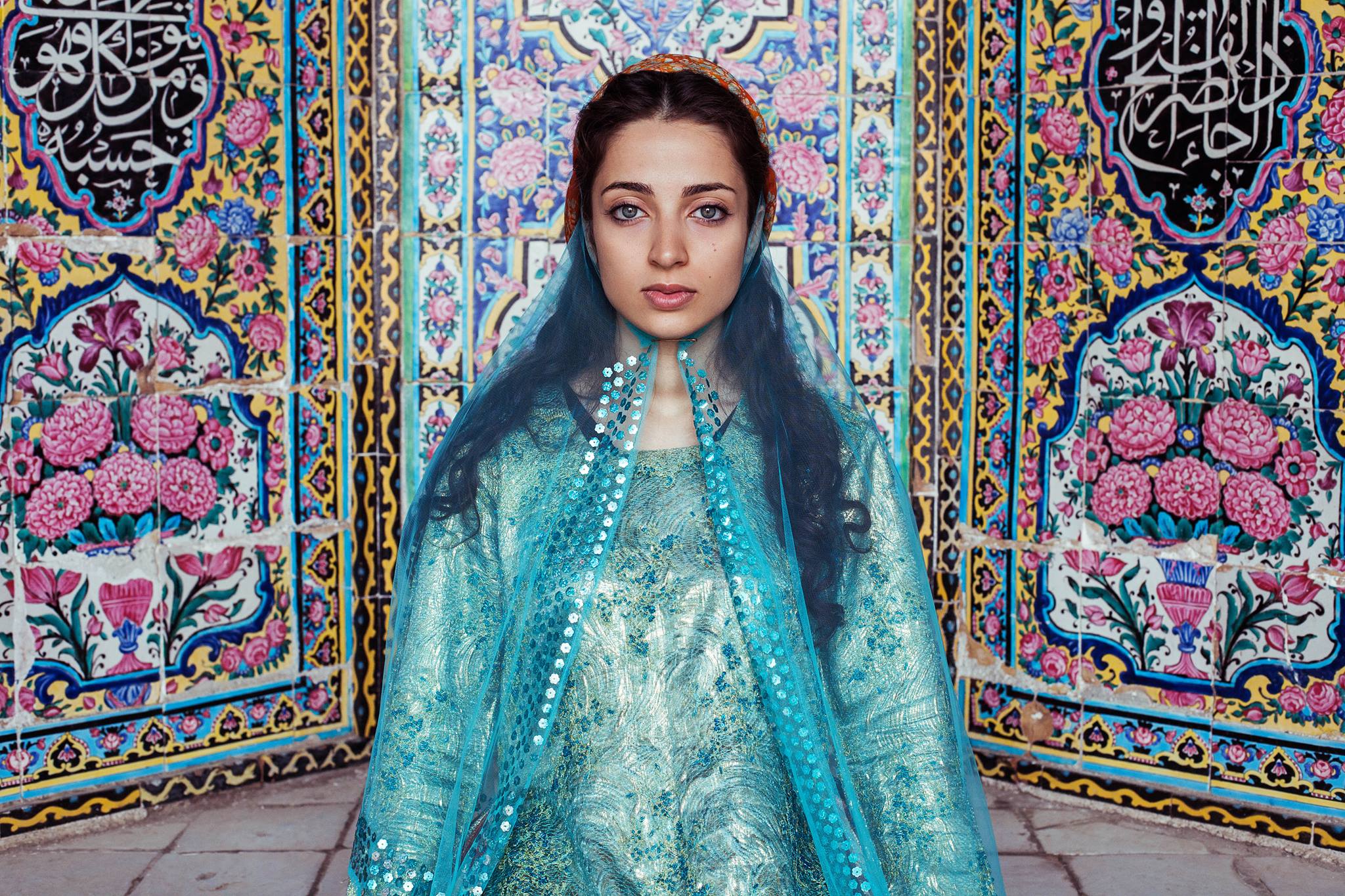 Iranian_Dresses-Afra_Art_Gallery_1 Iranian_Dresses-Afra_Art_Gallery_1